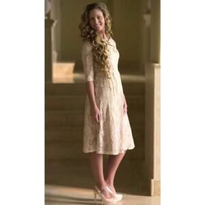 Dainty Jewell's Entirely Enchanting floral lace Peter Pan Collar dress size M